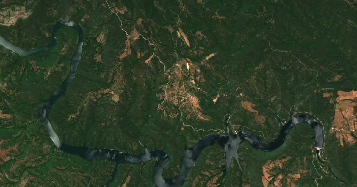 Сателитна карта на Камилски дол