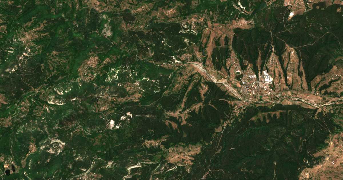 Сателитна карта на Албанци