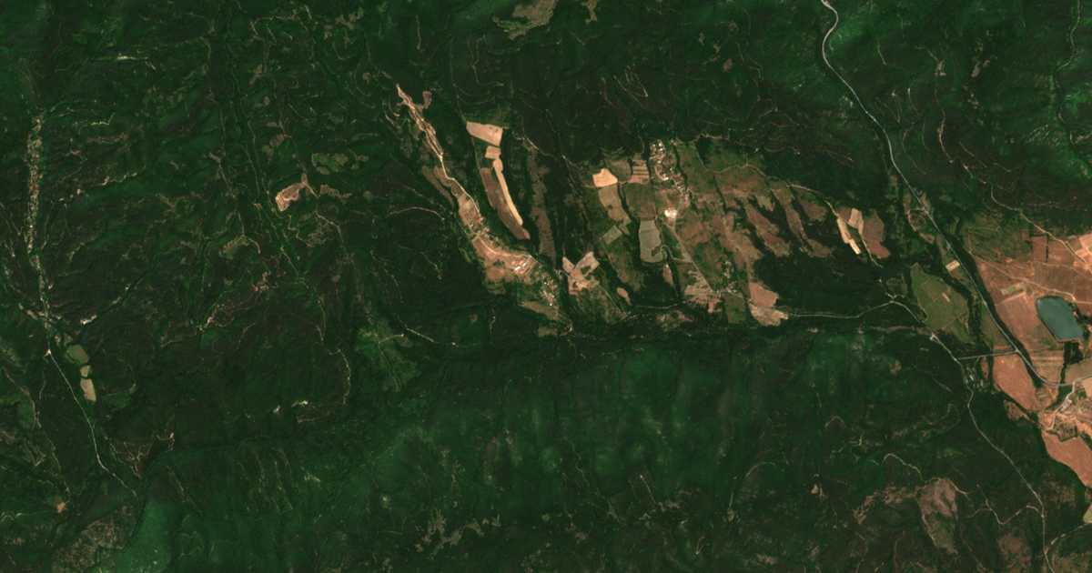 Сателитна карта на Дворище